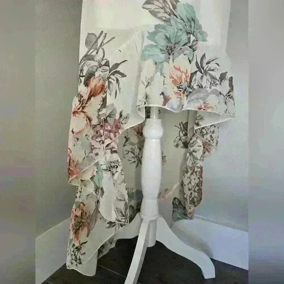 Bailey Blue Floral Print Dress - Picture 7 of 14